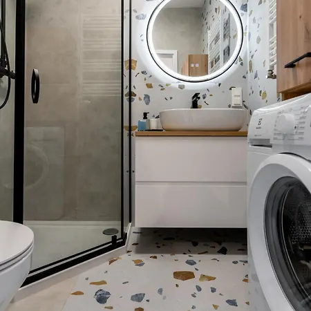 Korfantego Premium 44a By Bookinghost