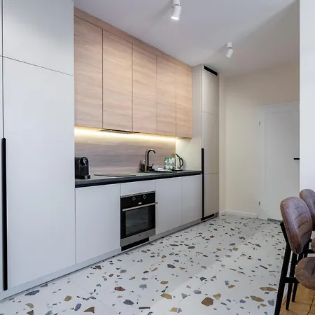 Korfantego Premium 44a By Bookinghost *