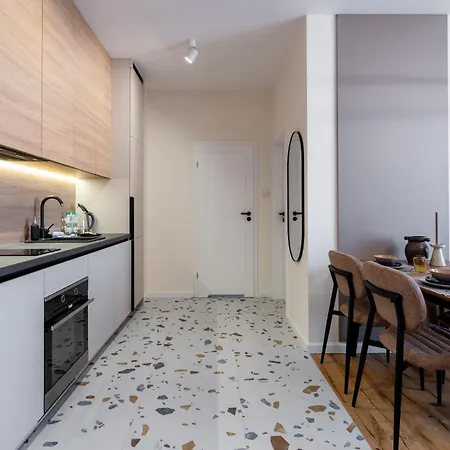 Korfantego Premium 44a By Bookinghost *